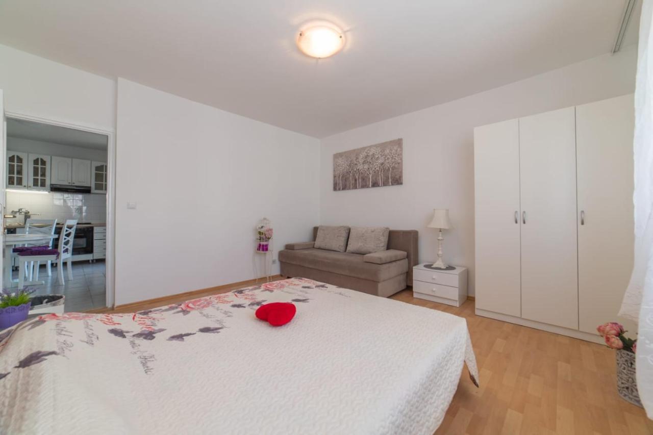 Strawberry Apartment Сплит Екстериор снимка